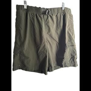 Columbia  Sportwear Belted‎ shorts